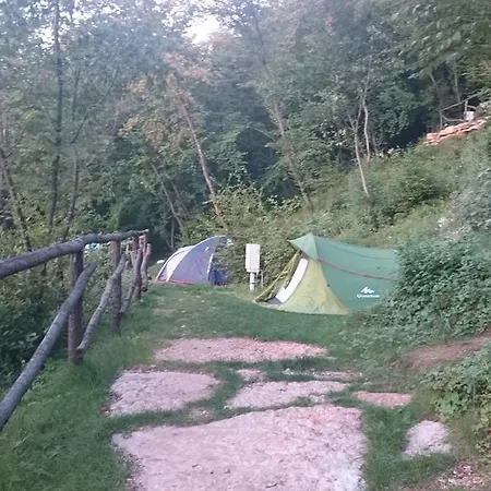 Agricampeggio Terra Di Mezzo Campsite Brenzone sul Garda