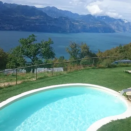 Agricampeggio Terra Di Mezzo Campsite Brenzone sul Garda