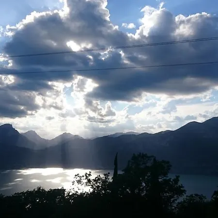 Campeggio Agricampeggio Terra Di Mezzo Brenzone sul Garda