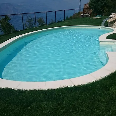 Agricampeggio Terra Di Mezzo Campeggio